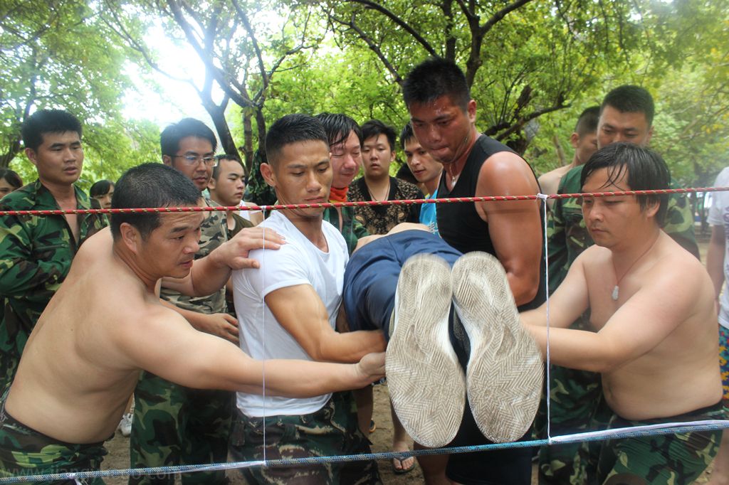 终极黑洞